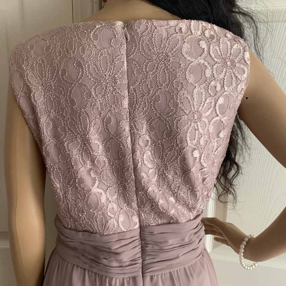 Beautiful Evening Gown - Picture 12 of 16